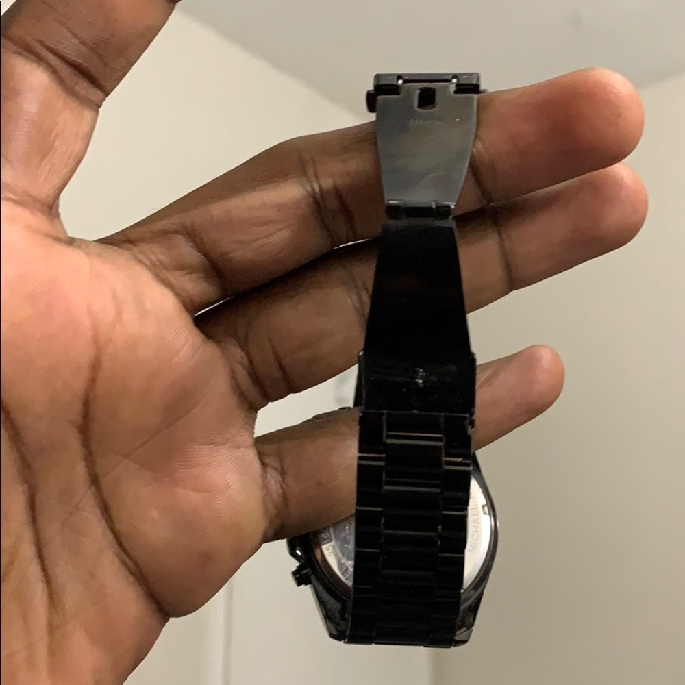 Michael Kors watch - Picture 2 of 5